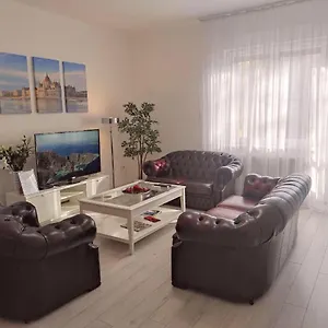  Apartment Abc