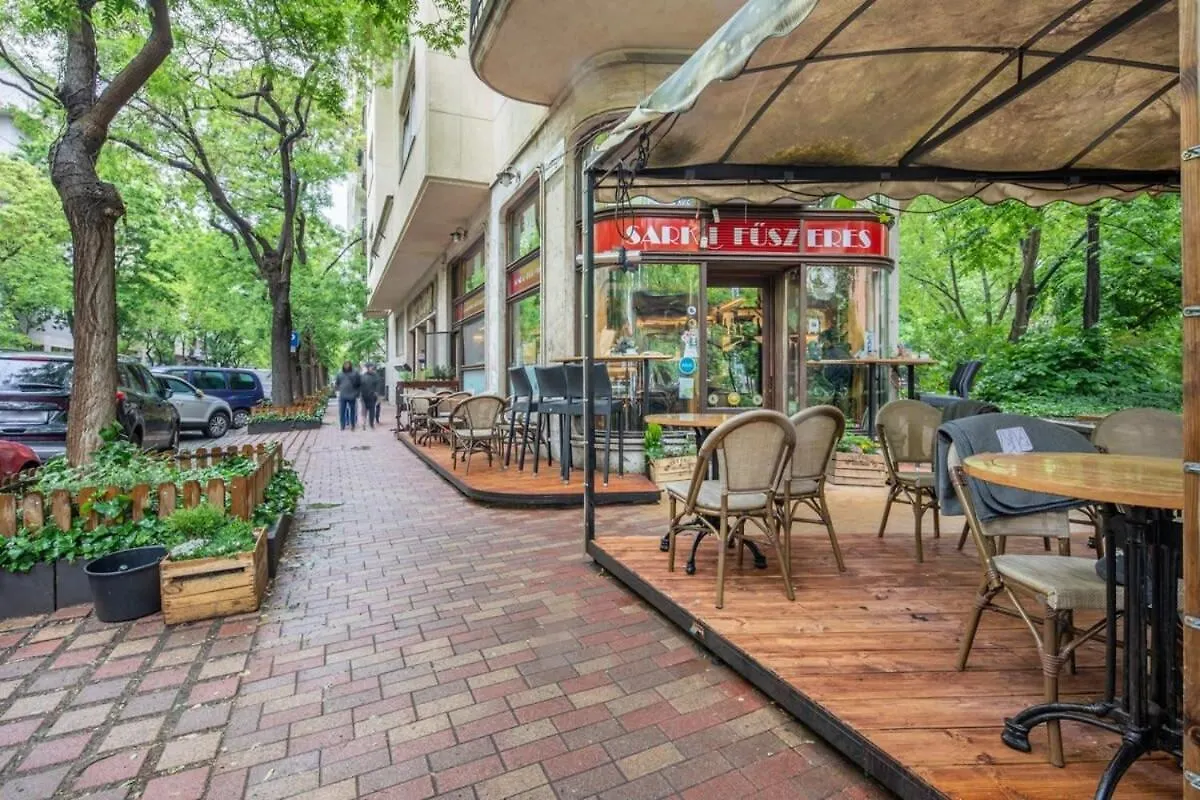 Unique Design - River View With Balcony Apartment Budapest