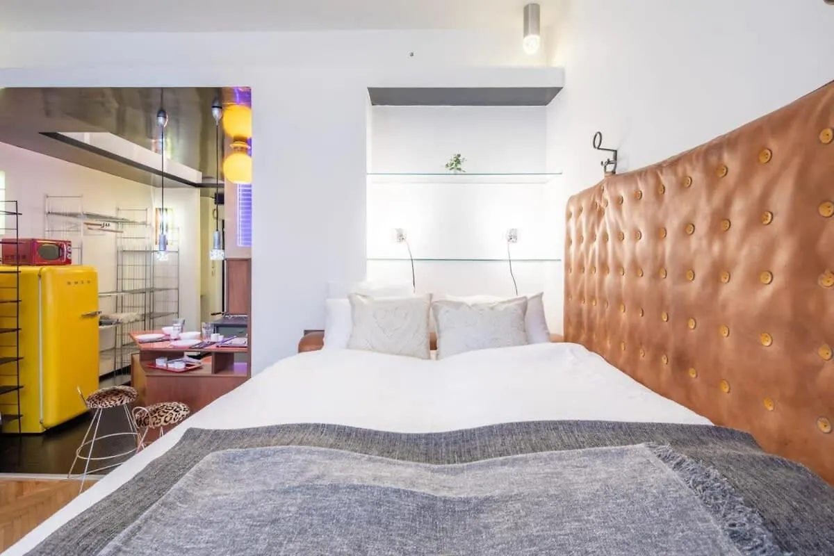 Unique Design - River View With Balcony Apartment Budapest